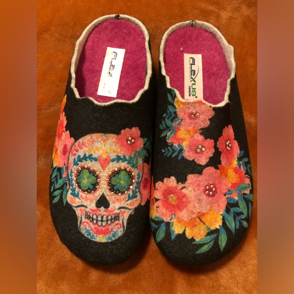 New Flexus Slippers